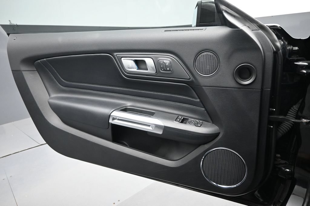 Certified 2020 Ford Mustang Bullitt w/ Bullitt Electronics Package RWD image 10
