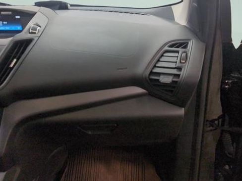 Used 2017 Ford Escape SE image 30