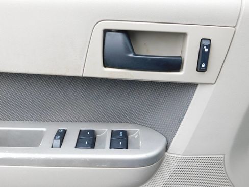 Used 2009 Ford Escape 4WD Hybrid image 15