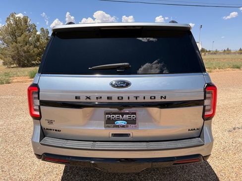 Used 2023 Ford Expedition Max Limited AWD/4WD image 2