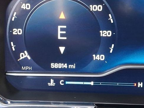 Used 2025 Chevrolet Silverado 3500 LTZ w/ LTZ Convenience Package image 24