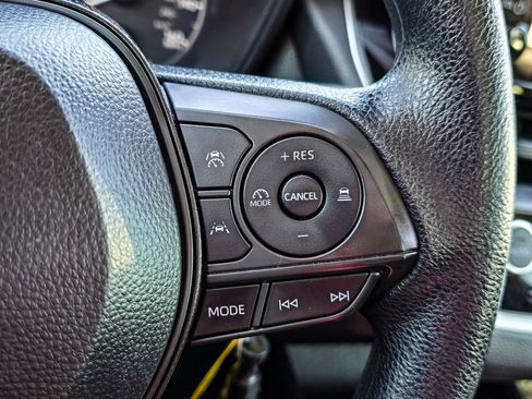 Used 2024 Toyota Corolla LE image 17