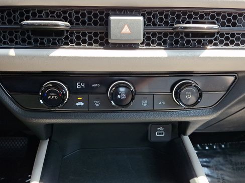 Certified 2024 Honda HR-V LX image 15