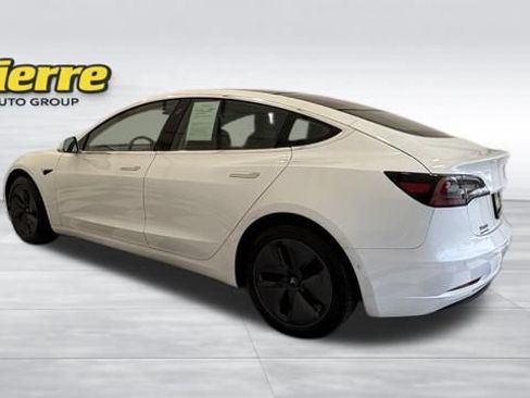 Used 2019 Tesla Model 3 Standard Range Plus RWD image 2