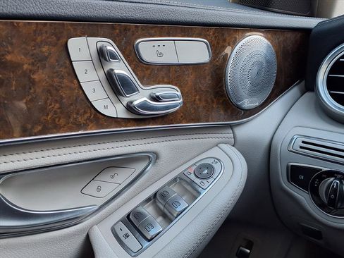 Used 2015 Mercedes-Benz C 300 4MATIC Sedan image 28