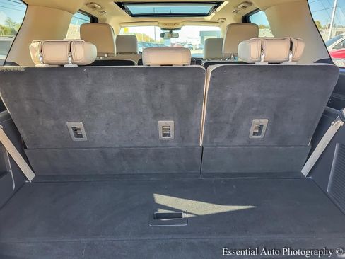 Used 2024 Ford Expedition XLT image 22