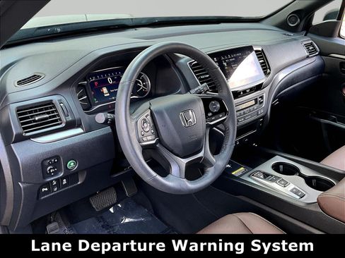 Used 2025 Honda Passport EX-L image 16