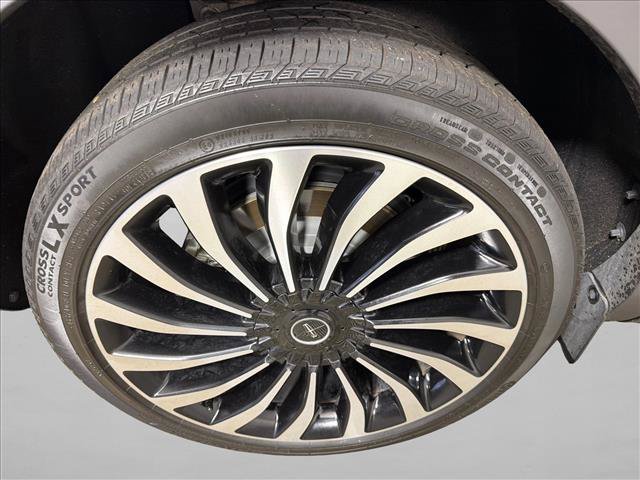 Used 2023 Lincoln Nautilus Black Label w/ Class II Trailer Tow Package AWD/4WD image 19