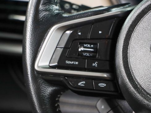 Used 2020 Subaru Outback Limited image 13