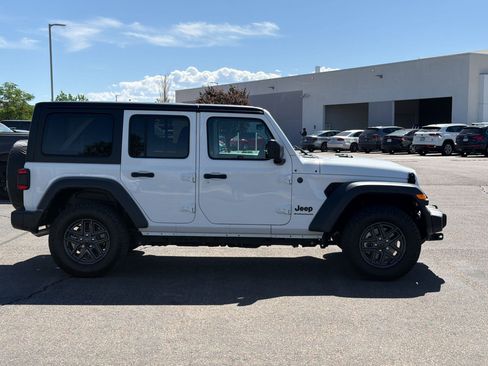 Used 2024 Jeep Wrangler Unlimited Sport AWD/4WD image 8