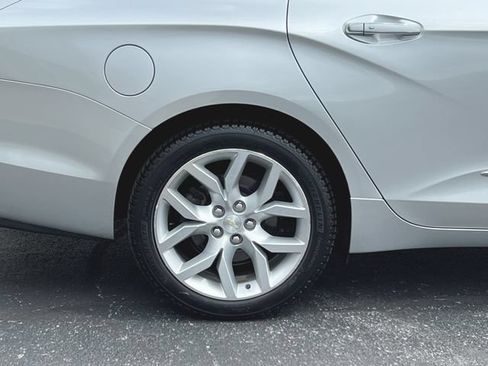 Used 2017 Chevrolet Impala Premier FWD image 19