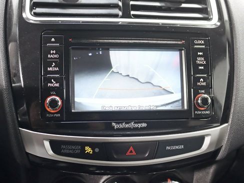 Used 2016 Mitsubishi Outlander Sport GT image 17