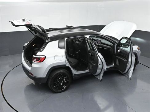 Used 2024 Jeep Compass Latitude w/ Altitude Special Edition AWD/4WD image 51