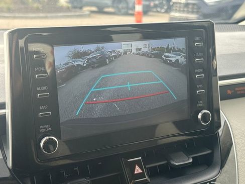 Used 2020 Toyota Corolla LE image 21