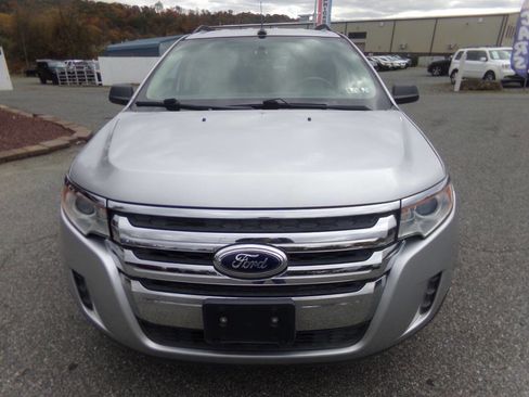 Used 2013 Ford Edge SE image 2