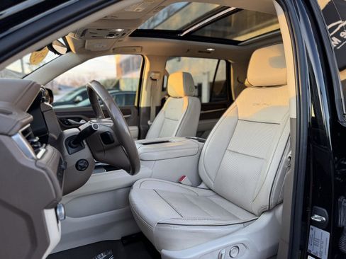 Used 2021 GMC Yukon Denali w/ Denali Premium Package image 20