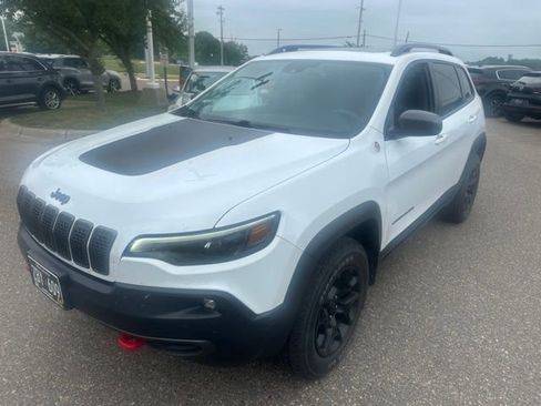 Used 2019 Jeep Cherokee Trailhawk AWD/4WD image 7