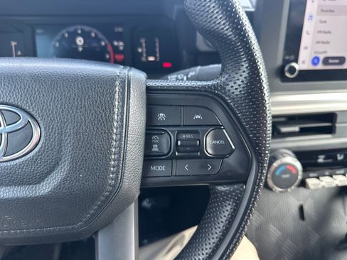 Used 2024 Toyota Tacoma SR5 AWD/4WD image 32