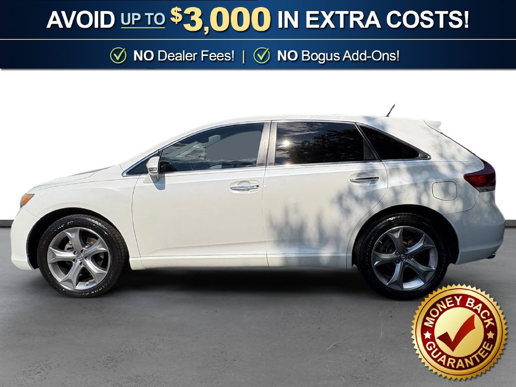 Used 2015 Toyota Venza XLE FWD image 2