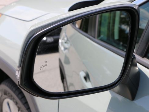 Used 2020 Toyota RAV4 XLE Premium AWD/4WD image 15