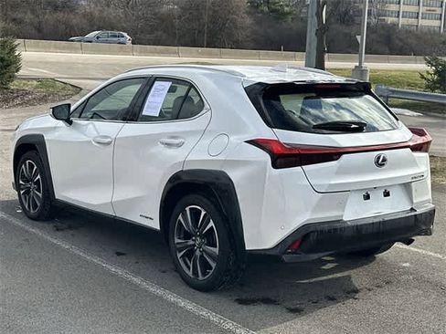 Used 2020 Lexus UX 250h w/ Premium Package image 24