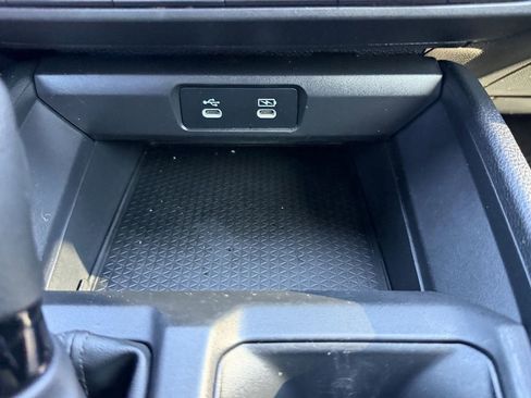 Used 2025 Honda Accord SE image 25