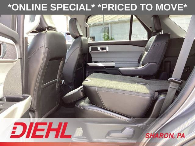 Certified 2022 Ford Explorer XLT w/ Equipment Group 202A AWD/4WD image 19