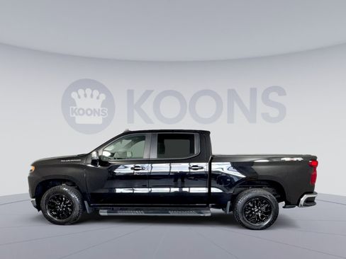 Used 2022 Chevrolet Silverado 1500 LT image 2