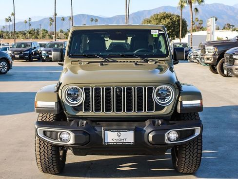New 2026 Jeep Wrangler Unlimited Sahara AWD/4WD image 3
