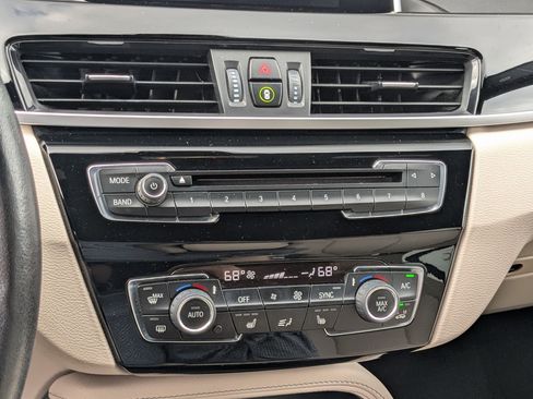 Used 2019 BMW X1 xDrive28i w/ Convenience Package image 18