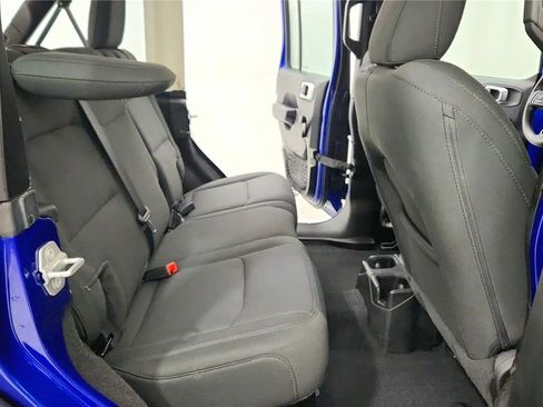 Used 2020 Jeep Wrangler Unlimited Sport image 21
