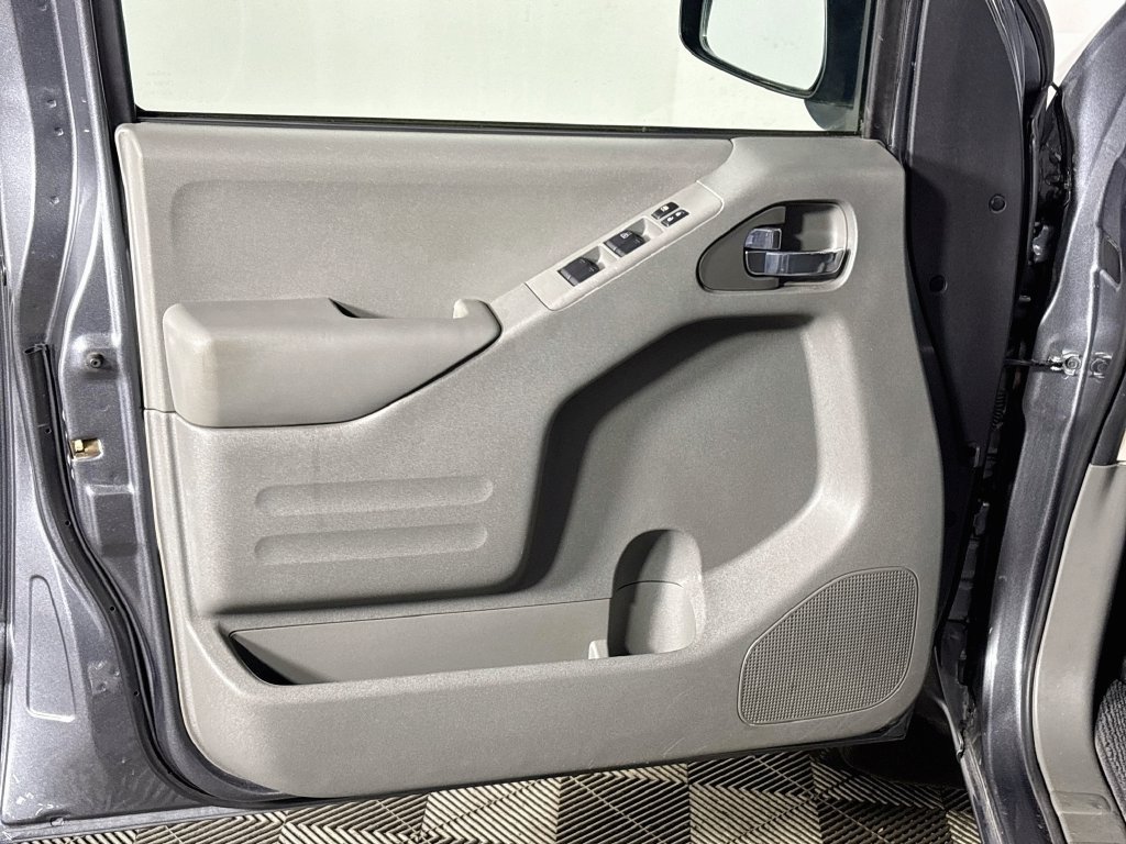 Used 2019 Nissan Frontier SV w/ Value Truck Package AWD/4WD image 10