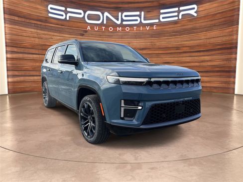 New 2026 Jeep Grand Wagoneer Summit image 7