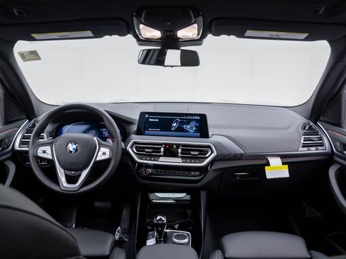 Certified 2024 BMW X3 xDrive30i w/ Convenience Package image 9