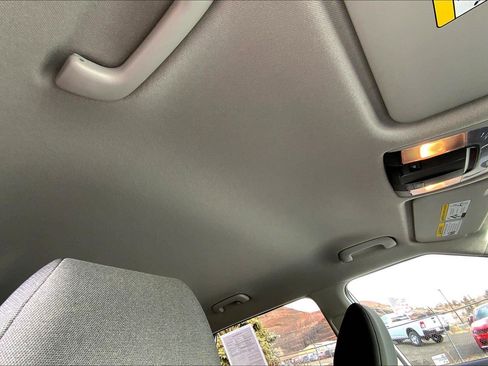 Used 2023 Kia Seltos LX AWD/4WD image 22