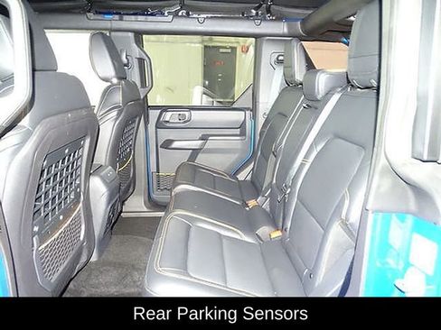 Used 2024 Ford Bronco Badlands image 11