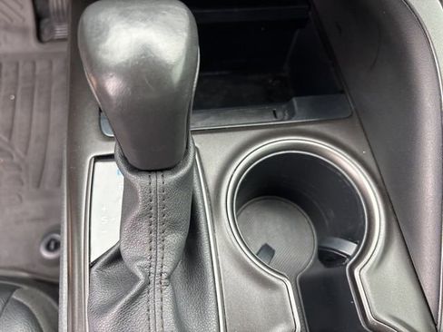 Used 2023 Toyota Camry SE image 17