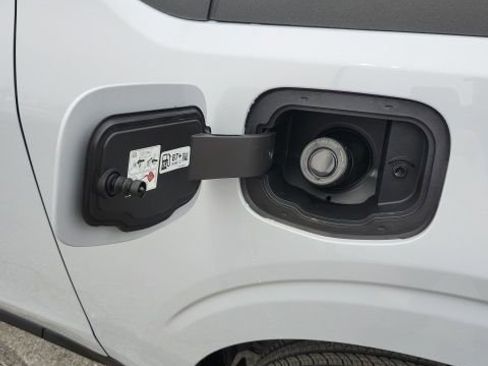 New 2026 Ford Maverick XL image 17