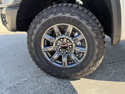 New 2026 GMC Sierra 1500 AT4X image 8