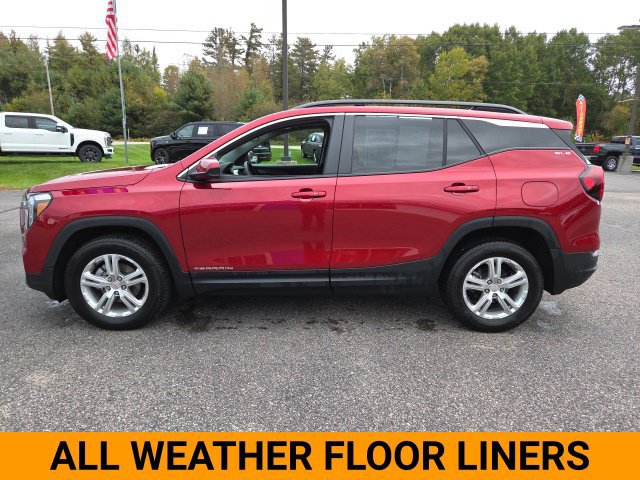 Used 2024 GMC Terrain SLE w/ Driver Convenience Package AWD/4WD image 6