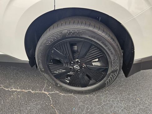 New 2026 Nissan Murano SV image 9