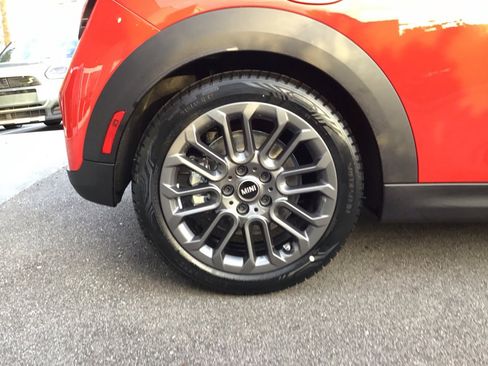 New 2026 MINI Cooper 2-Door Hardtop image 23