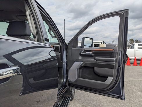 Used 2024 GMC Sierra 2500 Denali w/ Denali Reserve Package image 68