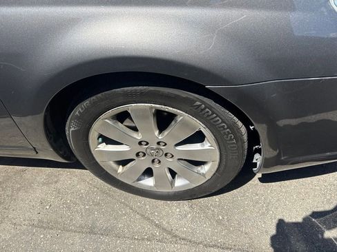 Used 2006 Toyota Avalon XLS FWD image 2