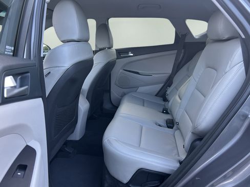 Used 2020 Hyundai Tucson SE image 10