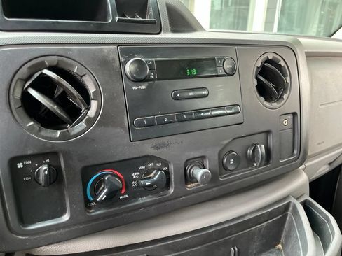 Used 2012 Ford E-250 and Econoline 250 w/ Commercial Cargo Van Pkg RWD image 20