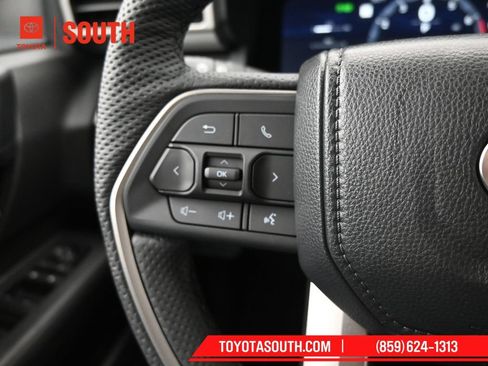 Used 2024 Toyota Tacoma TRD Off-Road w/ TRD Off Road Upgrade Package AWD/4WD image 25