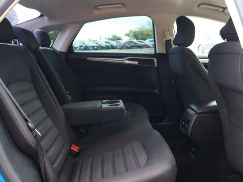 Used 2019 Ford Fusion SE FWD image 27