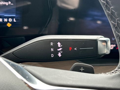 New 2025 Chevrolet Suburban High Country image 26