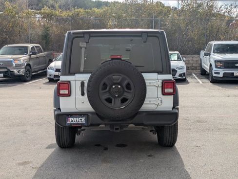 Used 2024 Jeep Wrangler Sport image 6